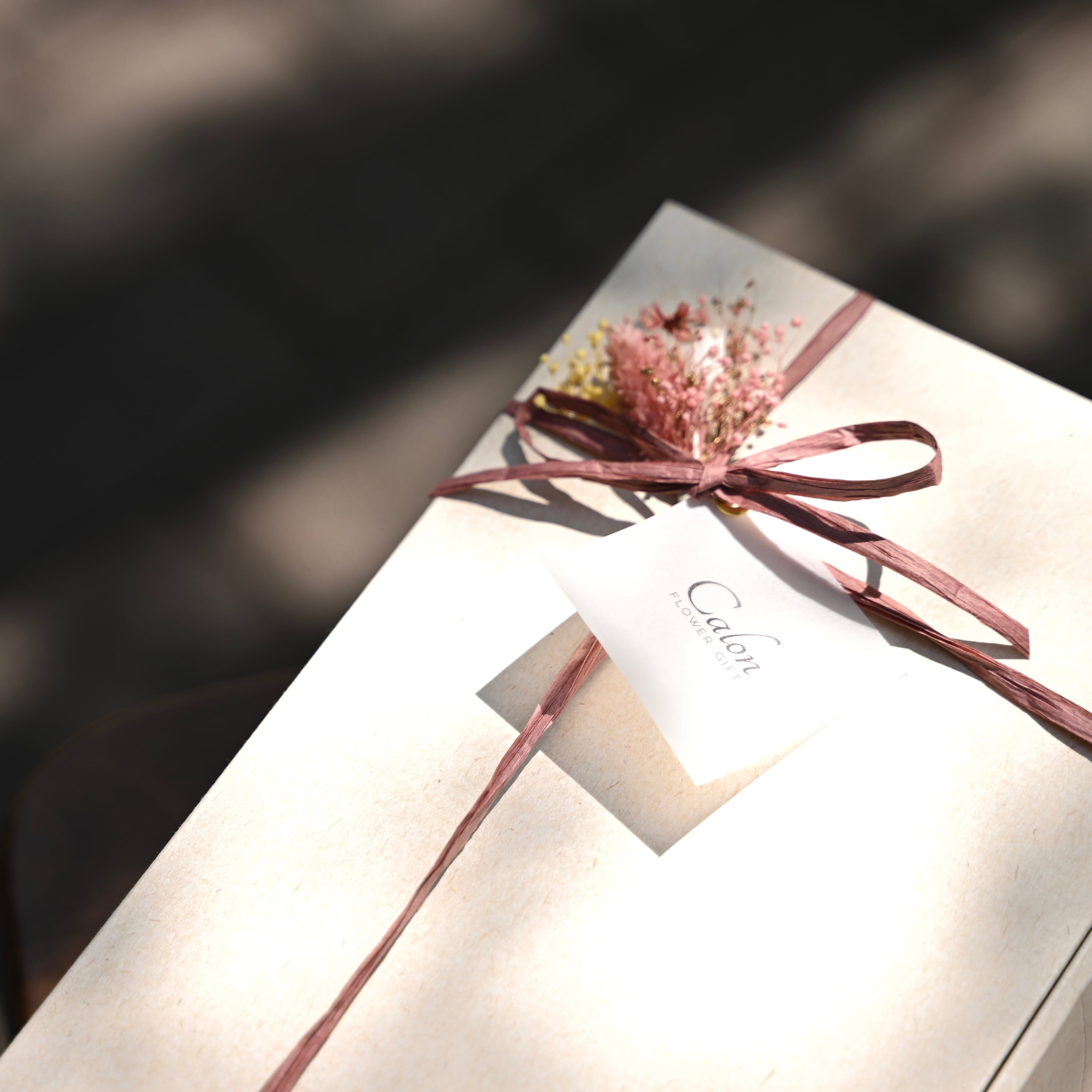 花束S専用ギフトボックス(リボン付)