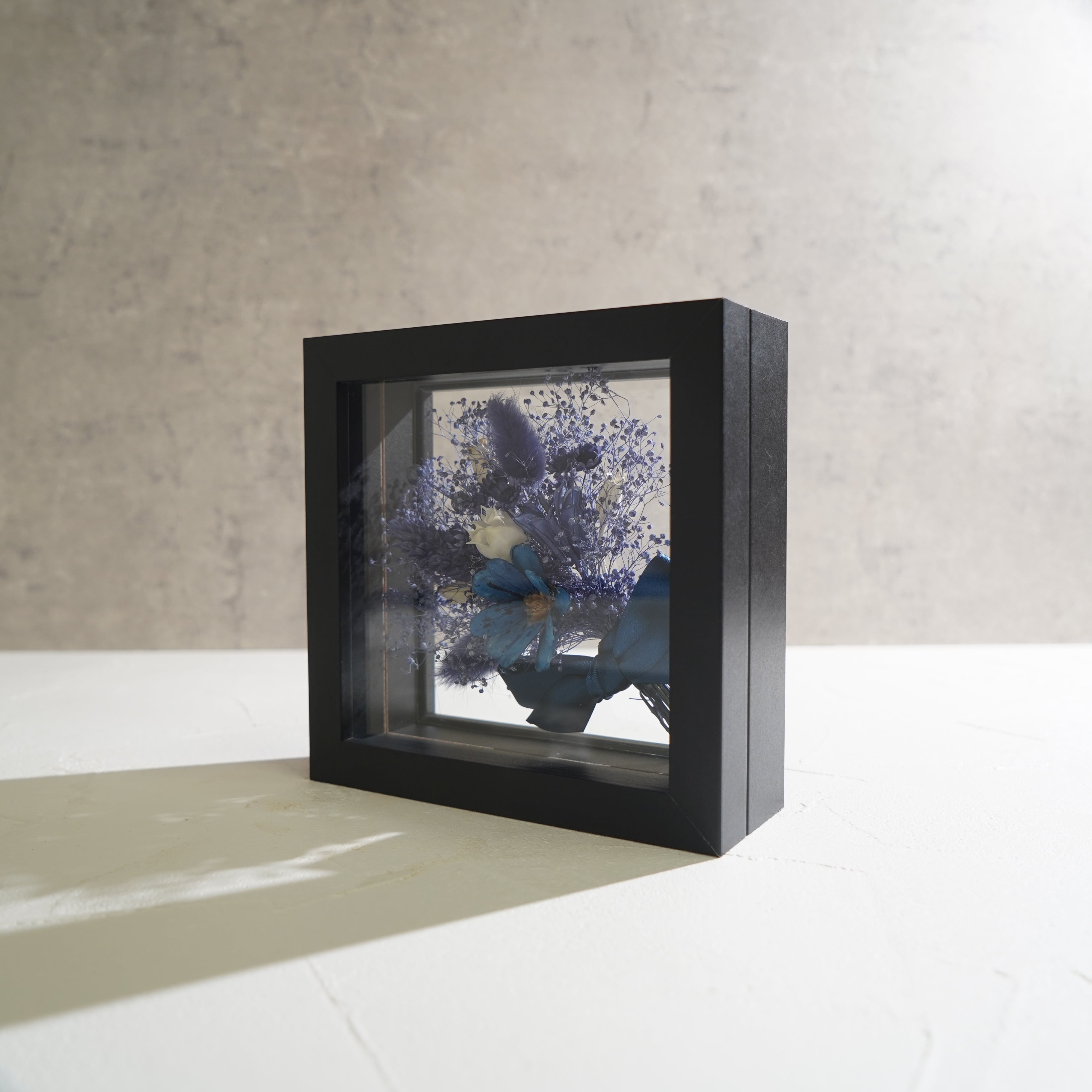 【ブルー】フレームフラワー Mサイズ 花束タイプ FM-52≪限定1点≫