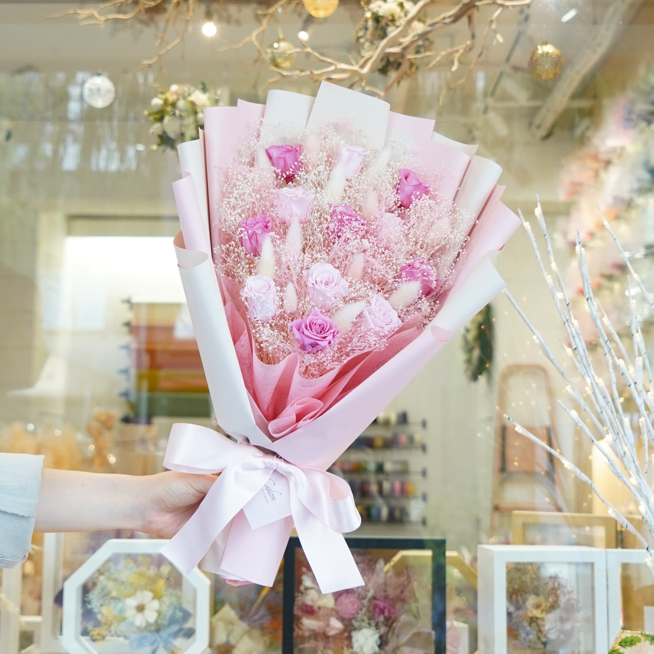 【プロポーズ・記念日】プリザーブドローズの枯れない花束(12本の薔薇/ピンク)