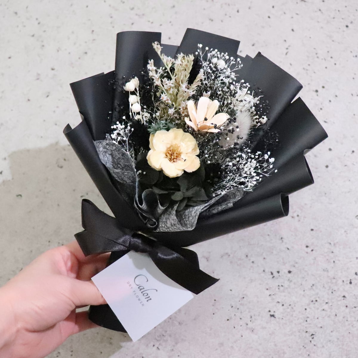 おまかせブラック系】ドライフラワーの花束Sサイズ
